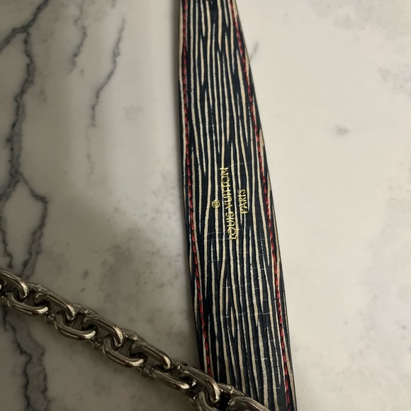 Louis Vuitton Navy & White Epi MM Twist Chain Shoulder/Crossbody Bag - Picture 6 of 10